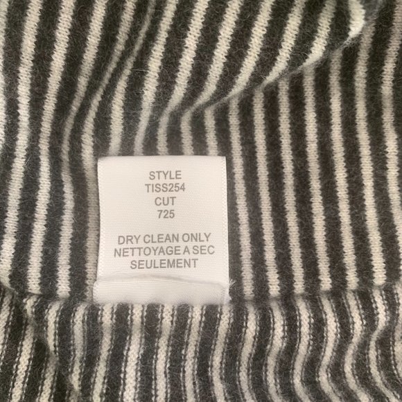 Brochu Walker Charcoal and White Striped Crew Neck Sweater - Picture 5 of 5